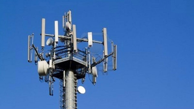 Impianti di telecomunicazione per la telefonia mobile  – Redazione piano e regolamento per l'installazione di impianti di teleradiocomunicazione
